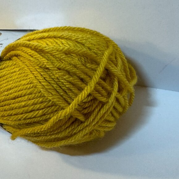 1 Skein Vanna's Choice Yarn - Mustard - Picture 2 of 4